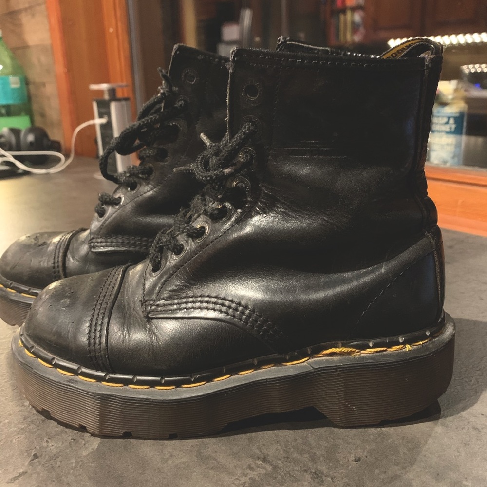 Platform Dr. Marten Jadon boots